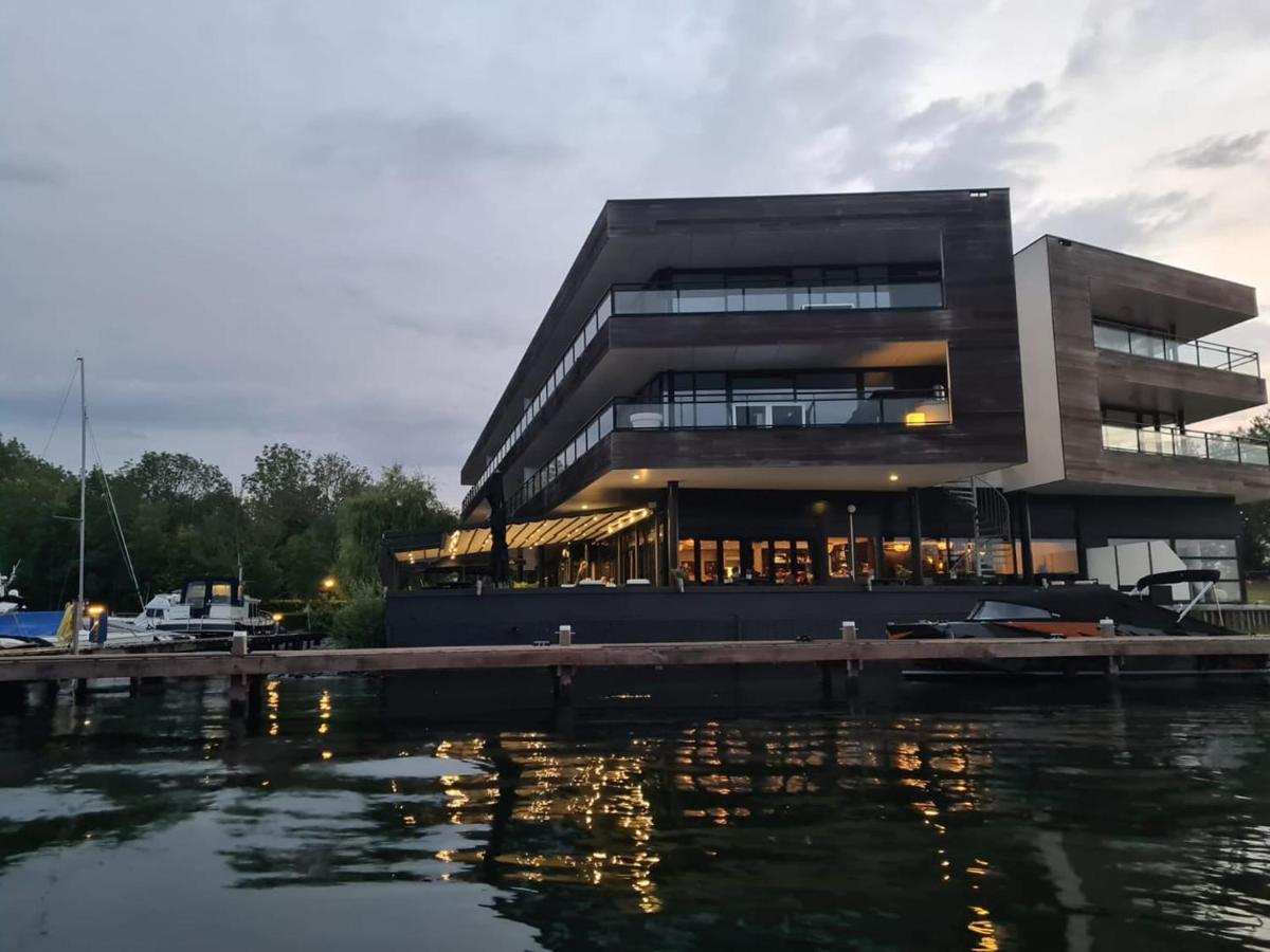 Appartement Aan Jachthaven Met Zicht Op Veerse Meer Arnemuiden Kültér fotó